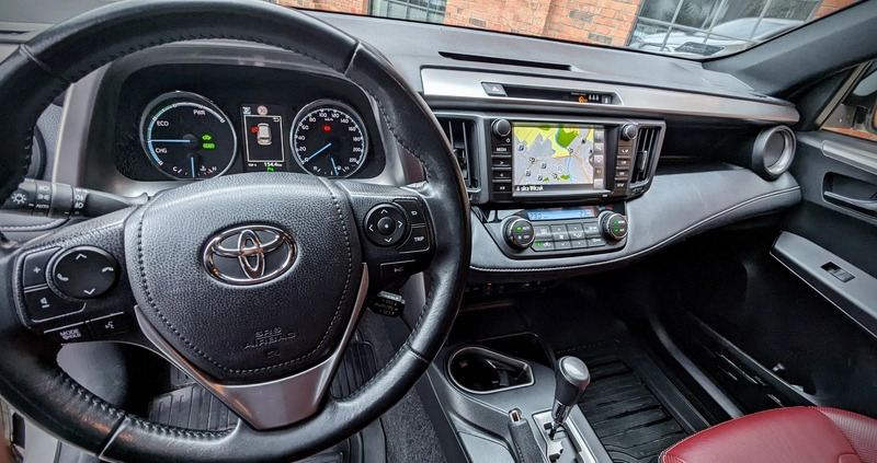 Toyota RAV4 cena 119900 przebieg: 59000, rok produkcji 2018 z Poznań małe 172